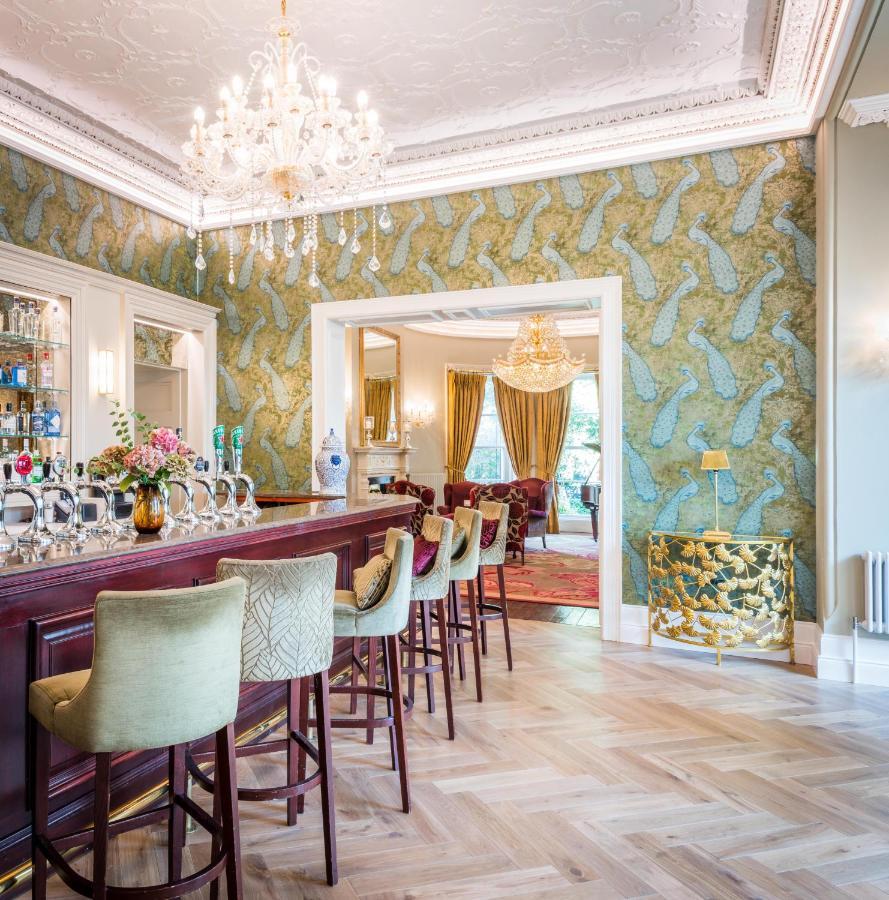 Cork'S Vienna Woods Hotel & Villas Exterior photo