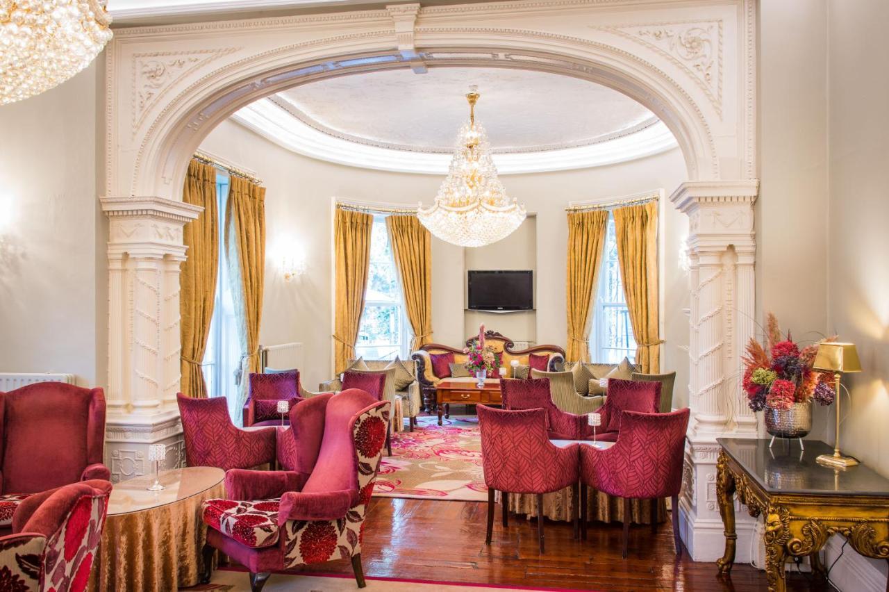Cork'S Vienna Woods Hotel & Villas Exterior photo