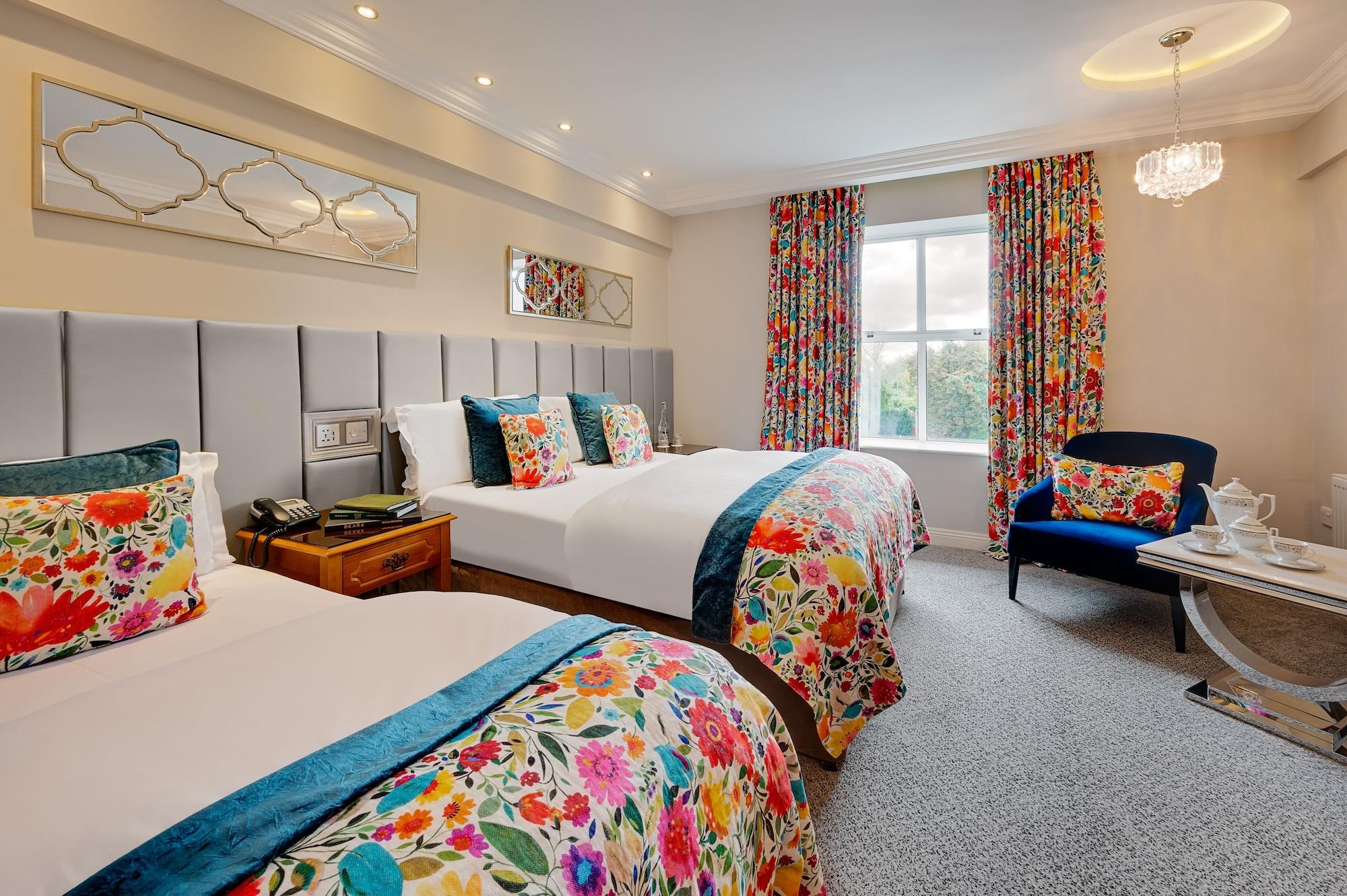 Cork'S Vienna Woods Hotel & Villas Exterior photo